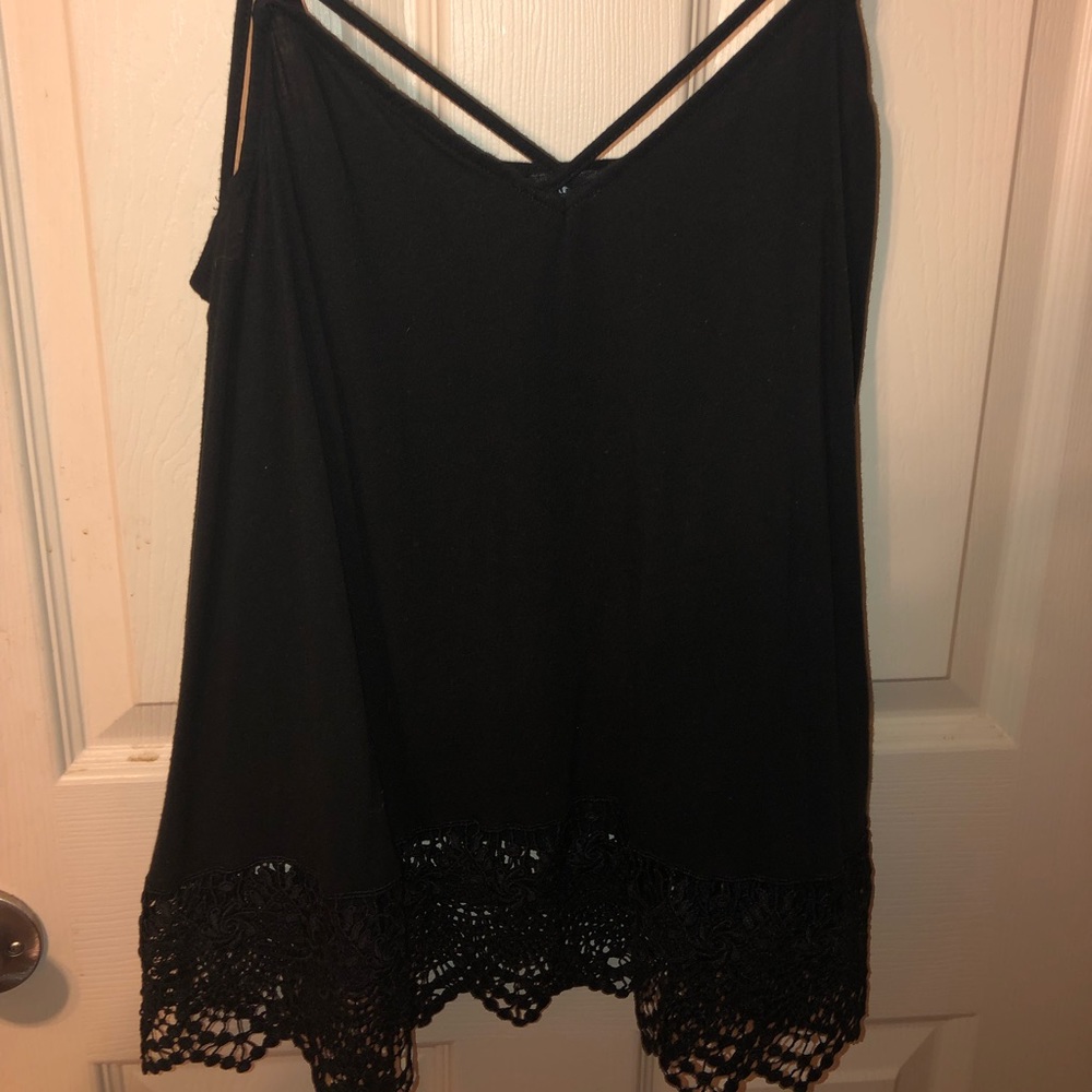 Black express tank top